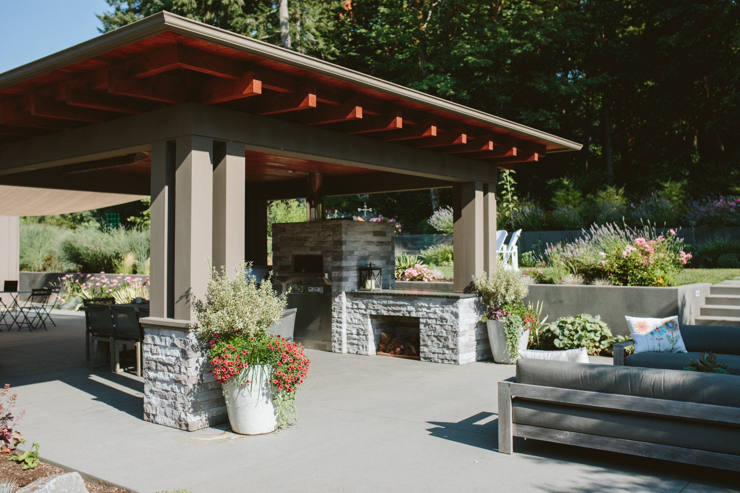 modern outdoor kitchen and patio
