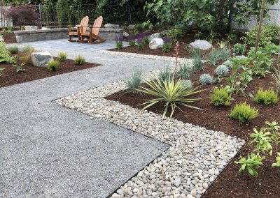 mulch stone gravel walkway in backyard by Dennis' 7 Dees