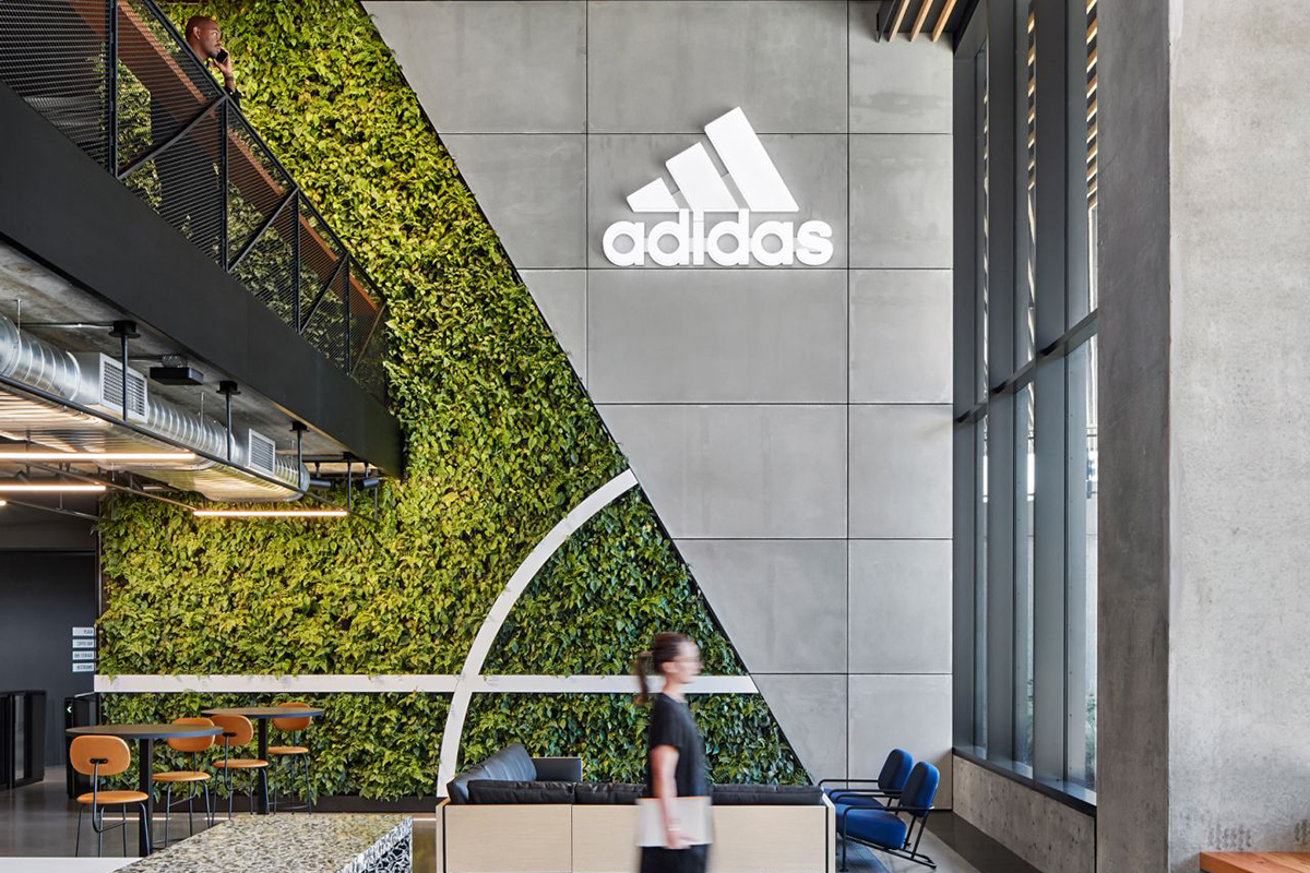 Living wall at adidas in Portland, Oregon designed by Dennis' 7 Dees Urban Plantscapes Living wall at Adidas in Portland, Oregon designed by Dennis' 7 Dees Urban Plantscapes