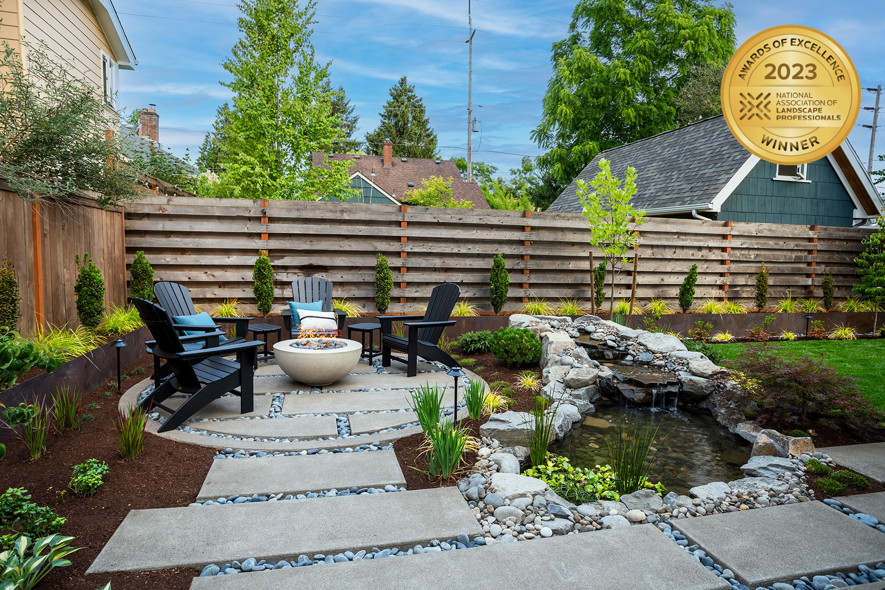 mulch stone gravel walkway in landscape